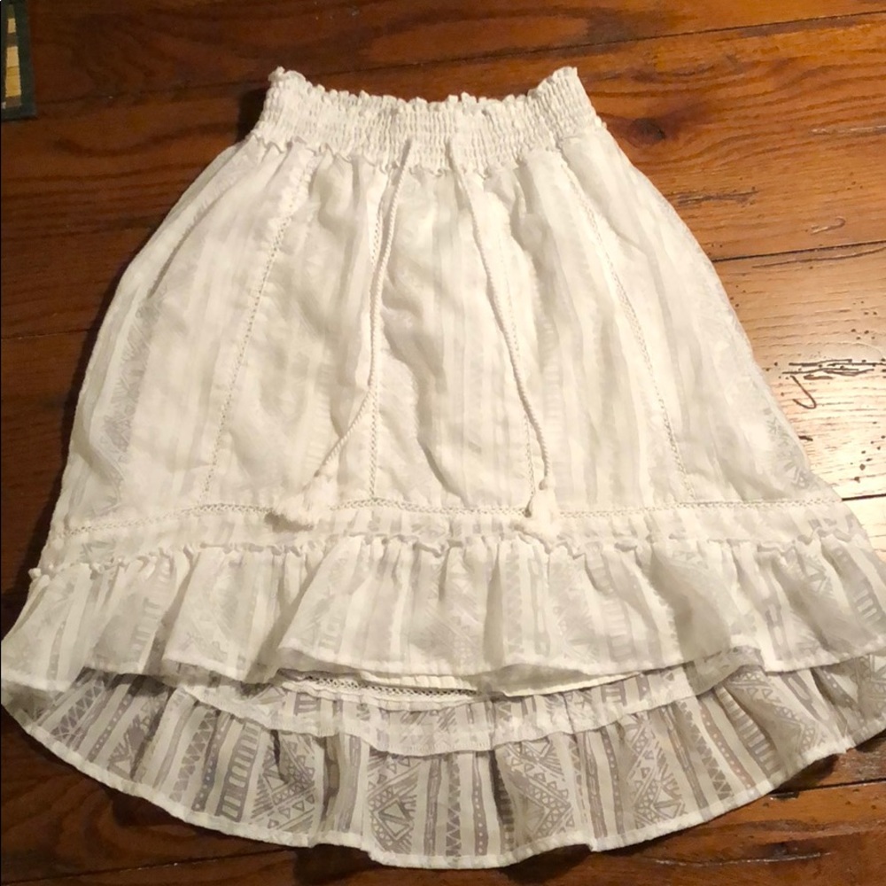 White high low skirt